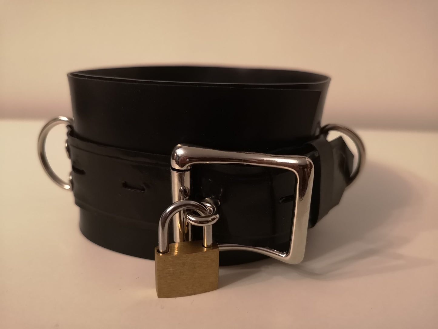 Latex Cuffs, Collars and Belts (Restraints)