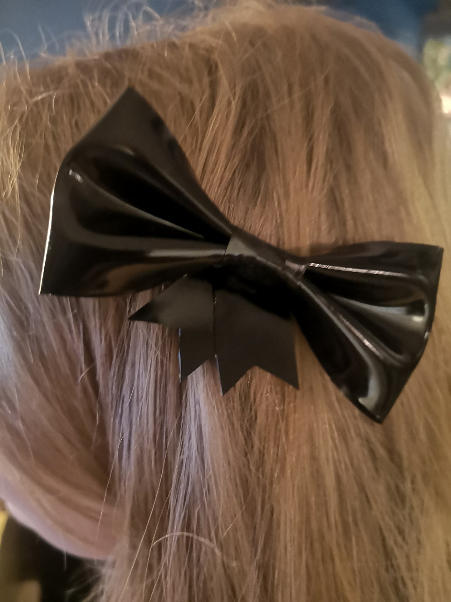 Latex Bow Metal Hair Clip